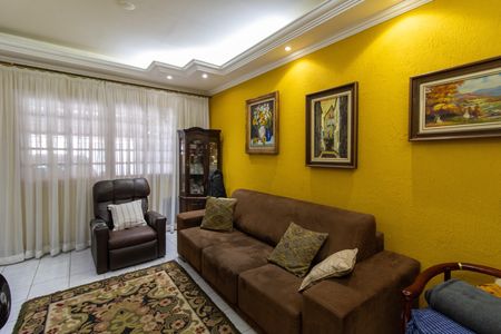 Casa à venda com 150m², 3 quartos e 2 vagasSala