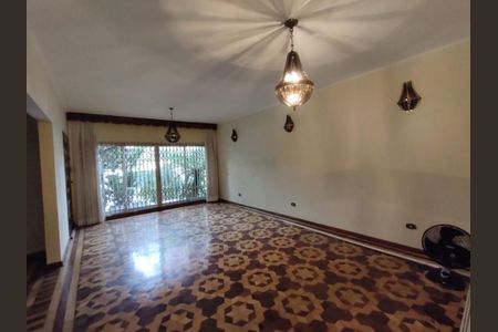 Casa à venda com 311m², 4 quartos e 2 vagas