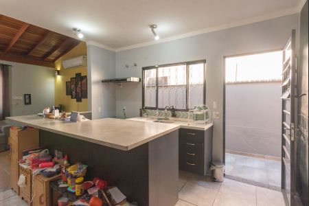Casa à venda com 142m², 3 quartos e 2 vagasCozinha