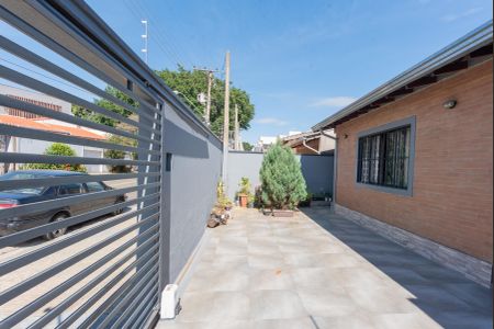 Casa à venda com 142m², 3 quartos e 2 vagasJardim e Garagem