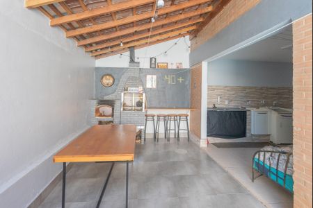 Casa à venda com 142m², 3 quartos e 2 vagasÁrea comum - Churrasqueira