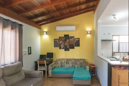 Casa à venda com 142m², 3 quartos e 2 vagasSala