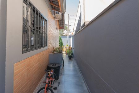 Casa à venda com 142m², 3 quartos e 2 vagasQuintal