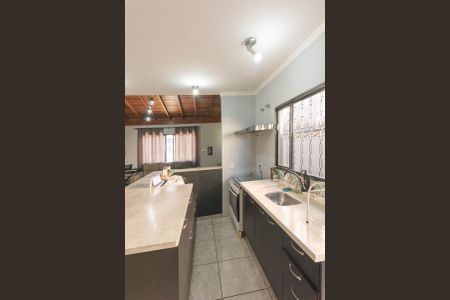 Casa à venda com 142m², 3 quartos e 2 vagasCozinha