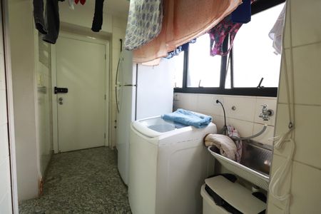 Apartamento à venda com 205m², 3 quartos e 3 vagasÁrea de Serviço