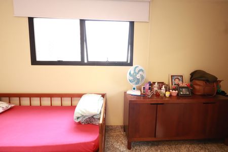 Apartamento à venda com 205m², 3 quartos e 3 vagasQuarto 4