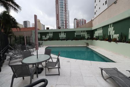 Apartamento à venda com 205m², 3 quartos e 3 vagasÁrea comum - Piscina