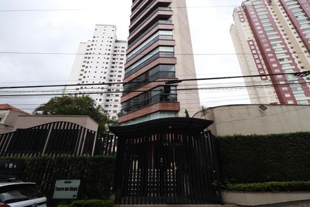 Apartamento à venda com 205m², 3 quartos e 3 vagasFachada