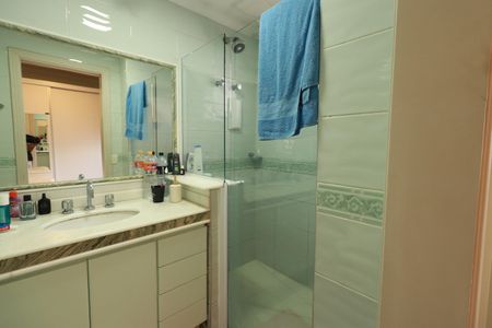 Apartamento à venda com 205m², 3 quartos e 3 vagasBanheiro da Suíte 3