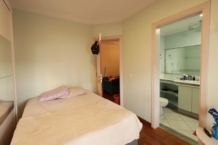 Apartamento à venda com 205m², 3 quartos e 3 vagasQuarto 3 - Suíte