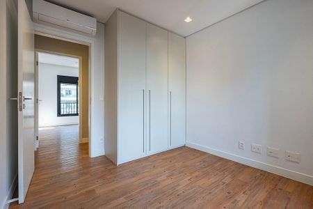 Apartamento à venda com 226m², 3 quartos e 4 vagas Apartamento à venda com 226m², 3 quartos e 4 vagasSuíte 3