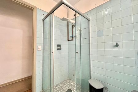 Casa à venda com 200m², 4 quartos e 2 vagasBanheiro 2