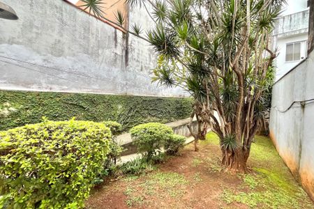 Casa à venda com 200m², 4 quartos e 2 vagasQuintal