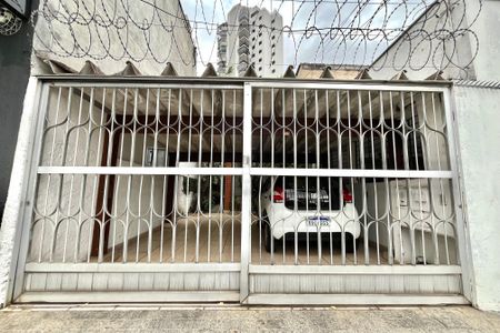 Casa à venda com 200m², 4 quartos e 2 vagasFachada