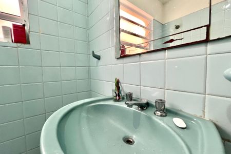 Casa à venda com 200m², 4 quartos e 2 vagasBanheiro 2