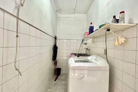 Casa à venda com 200m², 4 quartos e 2 vagasÁrea de Serviço