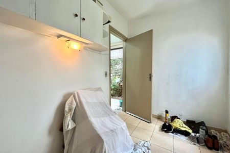 Casa à venda com 200m², 4 quartos e 2 vagasQuarto de Serviço