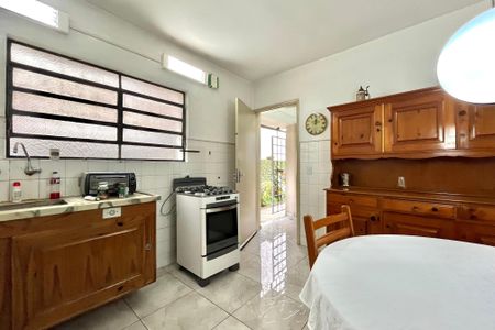 Casa à venda com 200m², 4 quartos e 2 vagasCozinha