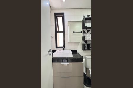 Apartamento para alugar com 40m², 2 quartos e 1 vaga Apartamento para alugar com 40m², 2 quartos e 1 vagaBanheiro
