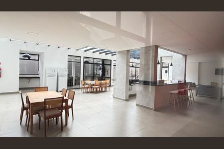 Apartamento para alugar com 40m², 2 quartos e 1 vaga Apartamento para alugar com 40m², 2 quartos e 1 vagaÁrea comum - Salão de festas