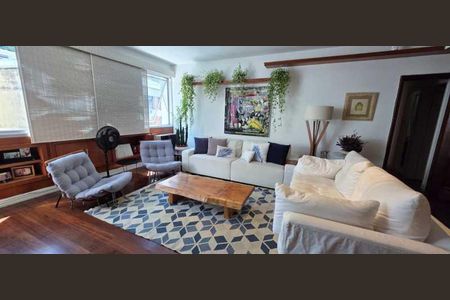 Apartamento à venda com 177m², 4 quartos e 2 vagas