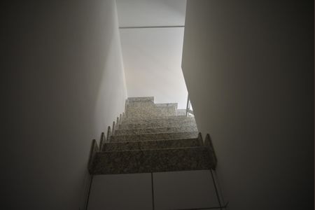 Casa para alugar com 168m², 3 quartos e 5 vagasEscada