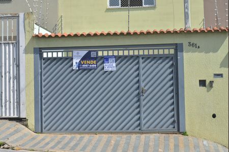 Casa para alugar com 168m², 3 quartos e 5 vagasFachada e Placa