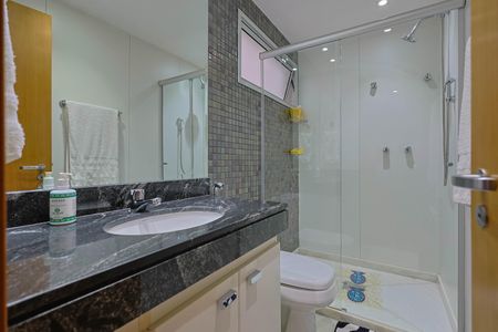 Apartamento à venda com 168m², 4 quartos e 3 vagasBanheiro