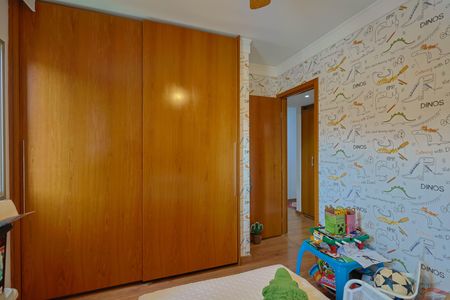 Apartamento à venda com 168m², 4 quartos e 3 vagasQuarto 2