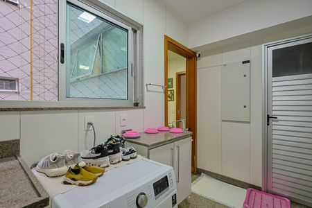 Apartamento à venda com 168m², 4 quartos e 3 vagasÁrea de Serviço