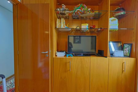 Apartamento à venda com 168m², 4 quartos e 3 vagasQuarto 1