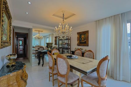 Apartamento à venda com 168m², 4 quartos e 3 vagasSala