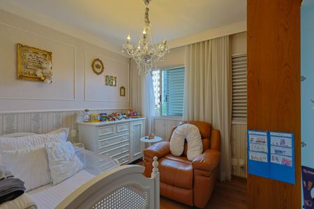 Apartamento à venda com 168m², 4 quartos e 3 vagas Suíte 1