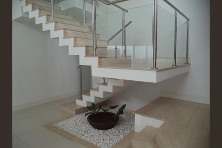 Casa de condomínio à venda com 300m², 3 quartos e 4 vagas Casa de condomínio à venda com 300m², 3 quartos e 4 vagasFoto 26