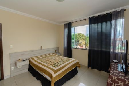 Apartamento à venda com 118m², 3 quartos e 4 vagas Apartamento à venda com 118m², 3 quartos e 4 vagasSuíte