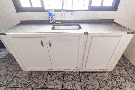 Casa à venda com 140m², 2 quartos e 2 vagas Casa à venda com 140m², 2 quartos e 2 vagasCozinha