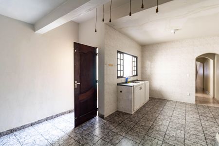 Casa à venda com 140m², 2 quartos e 2 vagas Casa à venda com 140m², 2 quartos e 2 vagasCozinha