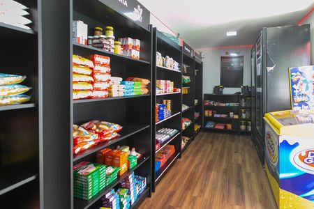 Apartamento para alugar com 43m², 1 quarto e sem vagaMini Mercado 