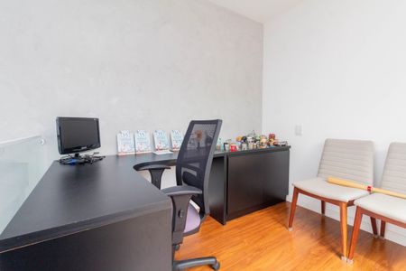 Apartamento à venda com 164m², 3 quartos e 3 vagasEscritório