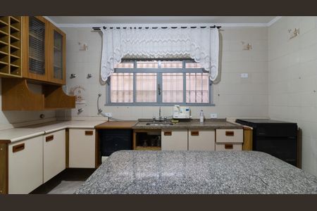 Casa à venda com 120m², 3 quartos e 4 vagas Casa à venda com 120m², 3 quartos e 4 vagasCozinha