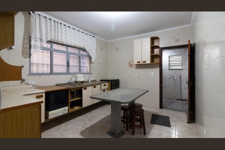 Casa à venda com 120m², 3 quartos e 4 vagas Casa à venda com 120m², 3 quartos e 4 vagasCozinha