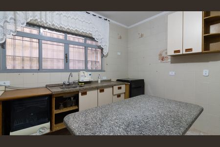 Casa à venda com 120m², 3 quartos e 4 vagas Casa à venda com 120m², 3 quartos e 4 vagasCozinha