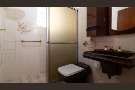 Casa à venda com 120m², 3 quartos e 4 vagas Casa à venda com 120m², 3 quartos e 4 vagasBanheiro