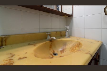 Casa à venda com 120m², 3 quartos e 4 vagas Casa à venda com 120m², 3 quartos e 4 vagasBanheiro da Suíte