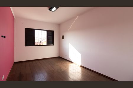 Casa à venda com 120m², 3 quartos e 4 vagas Casa à venda com 120m², 3 quartos e 4 vagasQuarto 1