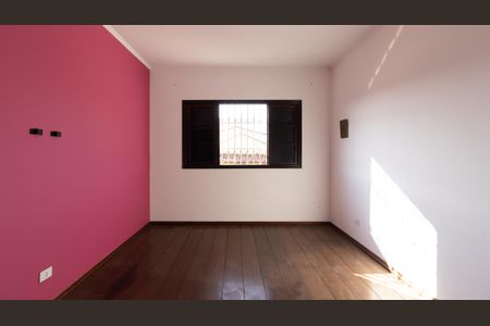 Casa à venda com 120m², 3 quartos e 4 vagas Casa à venda com 120m², 3 quartos e 4 vagasQuarto 1