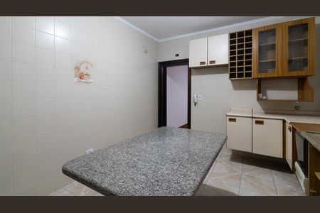 Casa à venda com 120m², 3 quartos e 4 vagas Casa à venda com 120m², 3 quartos e 4 vagasCozinha