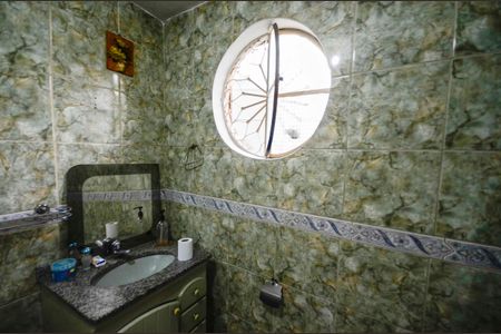 Casa para alugar com 250m², 2 quartos e sem vaga Casa para alugar com 250m², 2 quartos e sem vagaBanheiro de Serviço