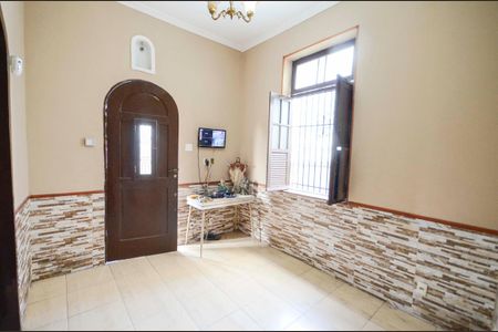 Casa para alugar com 250m², 2 quartos e sem vaga Casa para alugar com 250m², 2 quartos e sem vagaSala