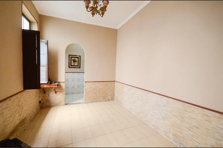 Casa para alugar com 250m², 2 quartos e sem vaga Casa para alugar com 250m², 2 quartos e sem vagaSala